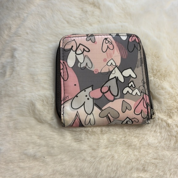 HEART LESPORTSAC ZIP AROUND WALLET - Picture 2 of 6